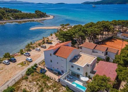 Отель, гостиница за 1 800 000 евро в Хорватии