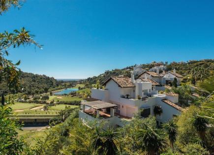 Таунхаус за 595 000 евро в Испании