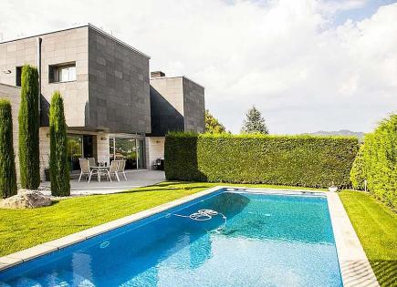 Дом за 1 275 000 евро на Коста-дель-Маресме, Испания