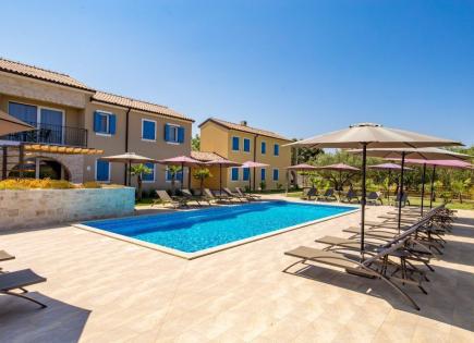 Отель, гостиница в Порече, Хорватия (цена по запросу)