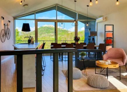 Вилла за 898 000 евро в Мотовуне, Хорватия