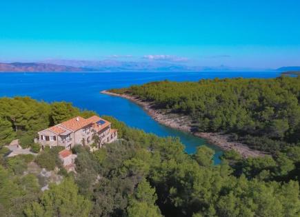 Отель, гостиница за 3 600 000 евро на Хваре, Хорватия