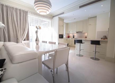 Квартира за 5 500 евро за месяц в Тивате, Черногория