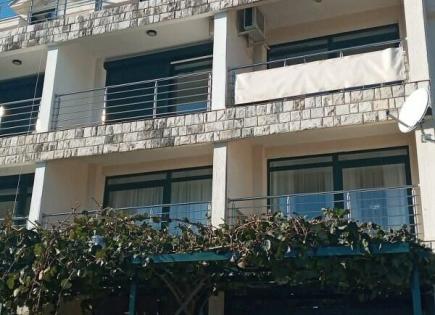 Квартира за 215 000 евро в Херцег-Нови, Черногория