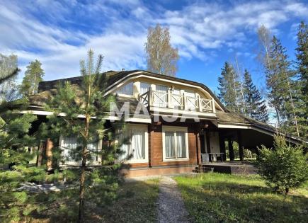 Дом за 590 000 евро в Латвии