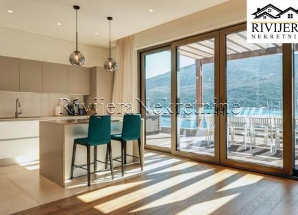 Квартира за 2 860 000 евро в Херцег-Нови, Черногория