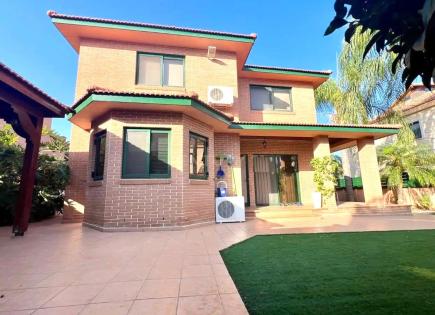 Вилла за 650 000 евро в Лимасоле, Кипр