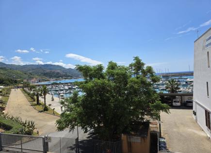 Квартира за 134 000 евро в Четраро, Италия