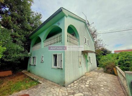 Вилла за 320 000 евро в Крашичах, Черногория