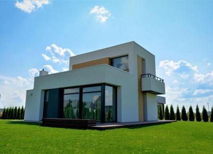 Дом за 319 000 евро в Пиньки, Латвия
