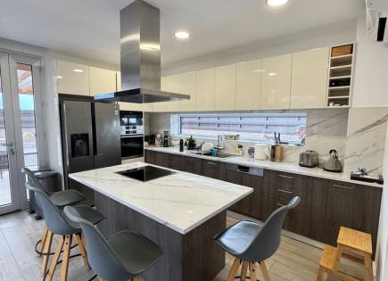 Вилла за 1 200 000 евро в Лимасоле, Кипр