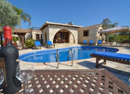 Бунгало за 1 180 000 евро в Пафосе, Кипр