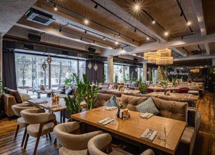 Коммерческая недвижимость за 870 000 евро в Барселоне, Испания