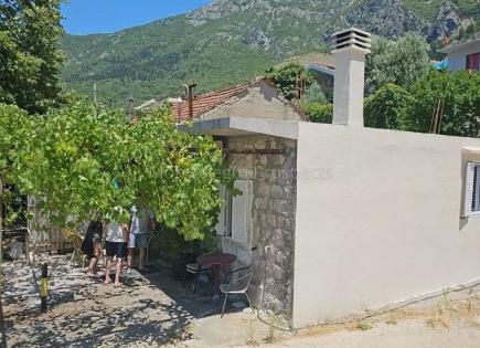 Дом за 99 000 евро в Рисане, Черногория
