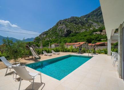 Дом за 1 200 000 евро в Ораховаце, Черногория