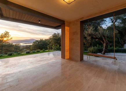 Вилла за 2 500 000 евро в Каваче, Черногория