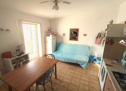 Апартаменты за 25 000 евро в Скалее, Италия