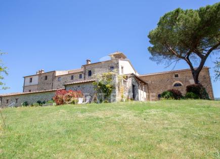 Замок за 1 490 000 евро в Пассиньяно-суль-Тразимено, Италия