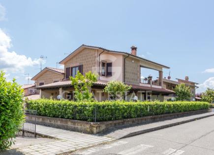Вилла за 298 000 евро в Фабро, Италия