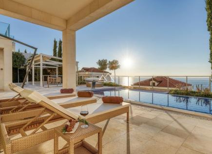 Вилла за 2 280 000 евро в Режевичах, Черногория