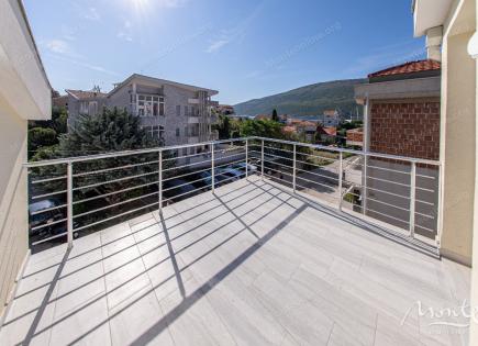 Квартира за 270 000 евро в Херцег-Нови, Черногория