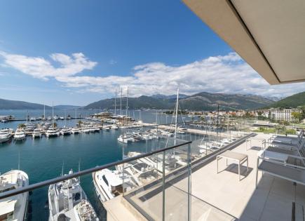 Квартира в Тивате, Черногория (цена по запросу)