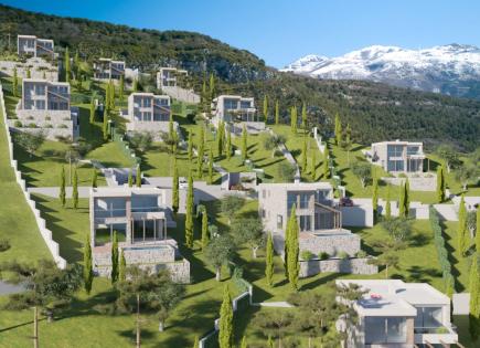 Таунхаус за 340 000 евро в Тивате, Черногория