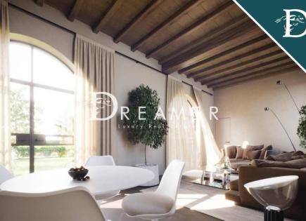 Апартаменты за 1 800 000 евро во Флоренции, Италия