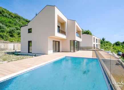 Вилла за 1 100 000 евро в Тивате, Черногория