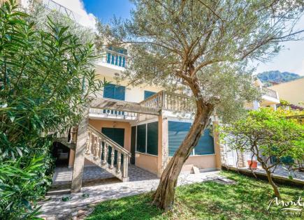 Вилла за 475 000 евро в Святом Стефане, Черногория