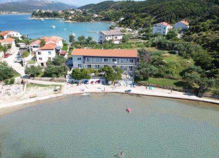 Отель, гостиница за 1 390 000 евро на Рабе, Хорватия