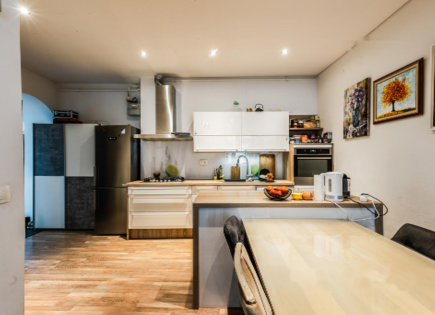 Квартира за 399 000 евро в Любляне, Словения