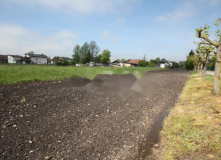 Земля за 631 000 евро в Любляне, Словения