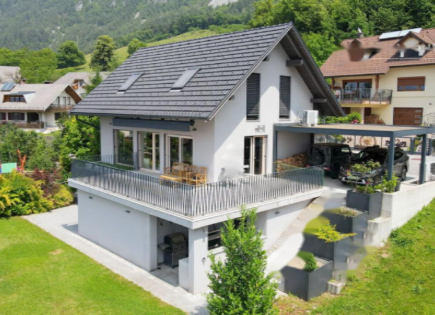 Дом за 685 000 евро в Жировнице, Словения