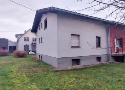 Земля за 419 000 евро в Любляне, Словения