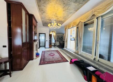 Квартира за 990 000 евро в Пиране, Словения