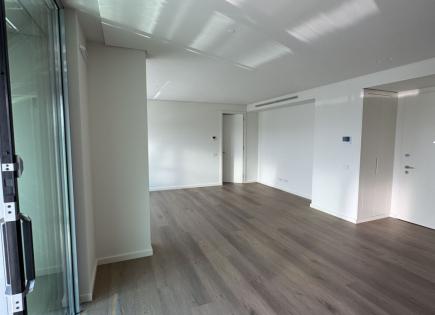 Квартира за 2 100 евро за месяц в Лиссабоне, Португалия