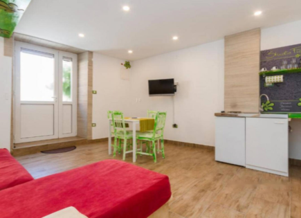 Квартира за 275 000 евро в Пиране, Словения