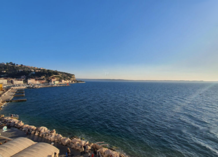 Квартира за 670 000 евро в Пиране, Словения