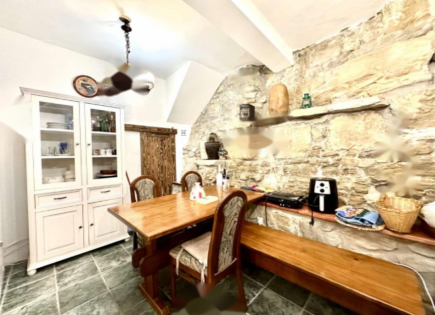 Квартира за 312 000 евро в Пиране, Словения