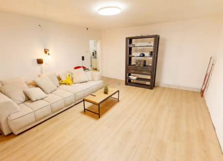 Квартира за 315 000 евро в Пиране, Словения