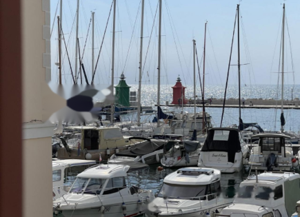 Квартира за 255 000 евро в Пиране, Словения