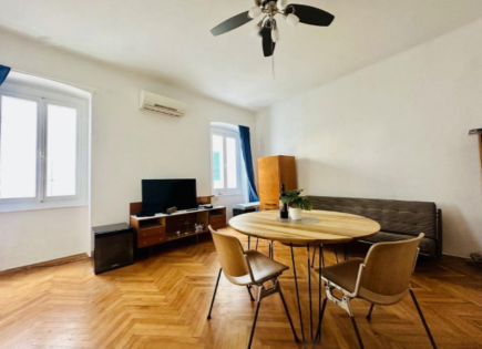 Квартира за 295 000 евро в Пиране, Словения