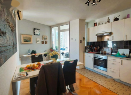 Квартира за 277 000 евро в Копере, Словения