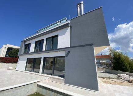 Вилла за 1 600 000 евро в Ровини, Хорватия