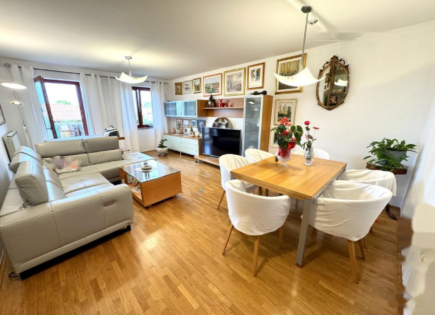 Квартира за 469 000 евро в Портороже, Словения