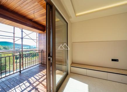 Апартаменты за 203 300 евро в Тивате, Черногория