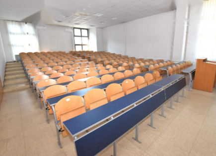 Офис за 532 380 евро в Любляне, Словения