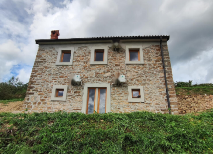 Дом за 549 000 евро в Копере, Словения