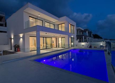 Вилла за 1 595 000 евро в Пафосе, Кипр